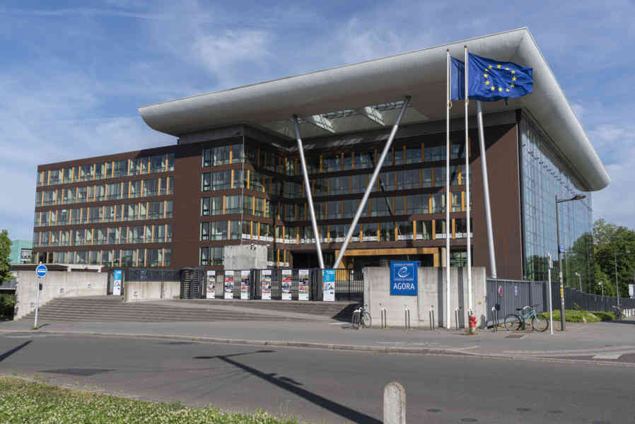 Francia - Alsacia 152 - Estrasburgo - Consejo de Europa - Ágora.jpg